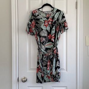 Dex tie waist dress, size small